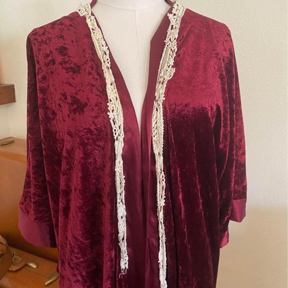 Vintage Burgundy Velvet Robe Intimate Choice Terry Russo Gothic Vibes M/L Witchy - Picture 2 of 8